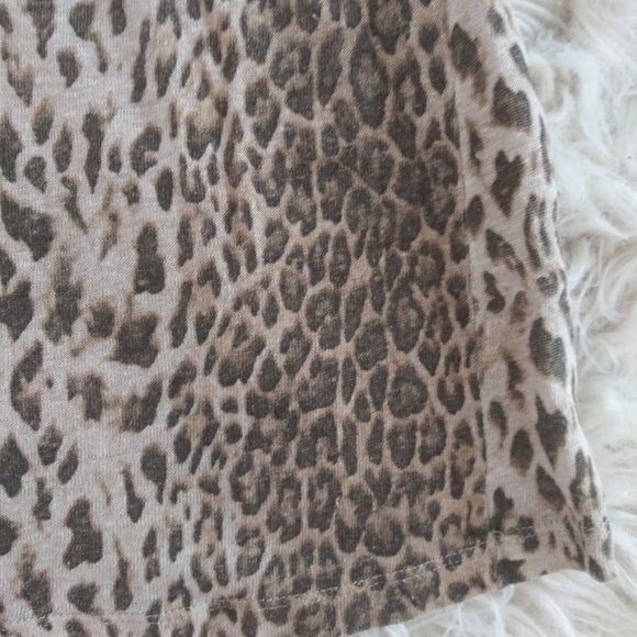Zara Collection 3/4 sleeve animal print top - Picture 3 of 5
